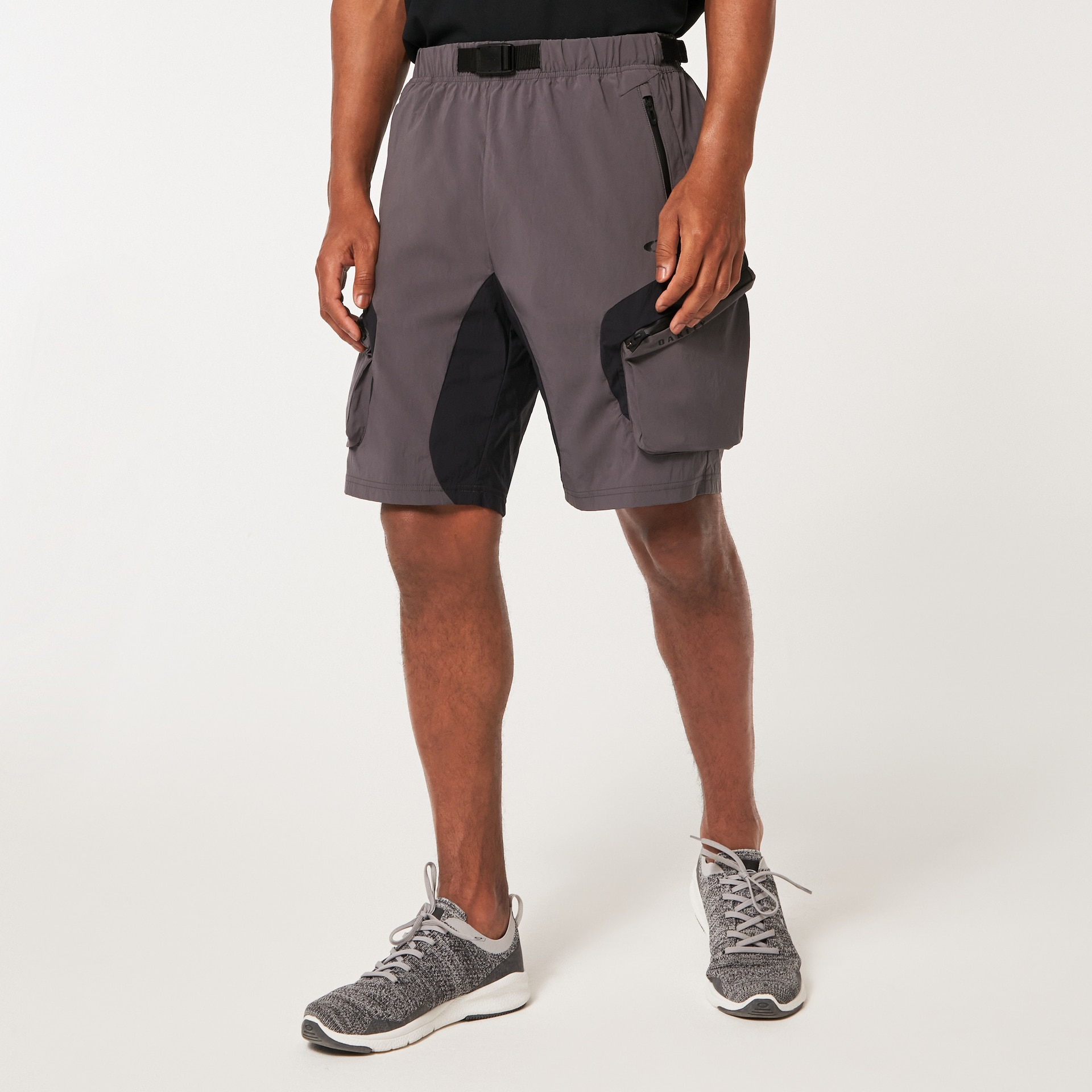 Oakley Latitude Cargo Short in Uniform Gray | Oakley® JP