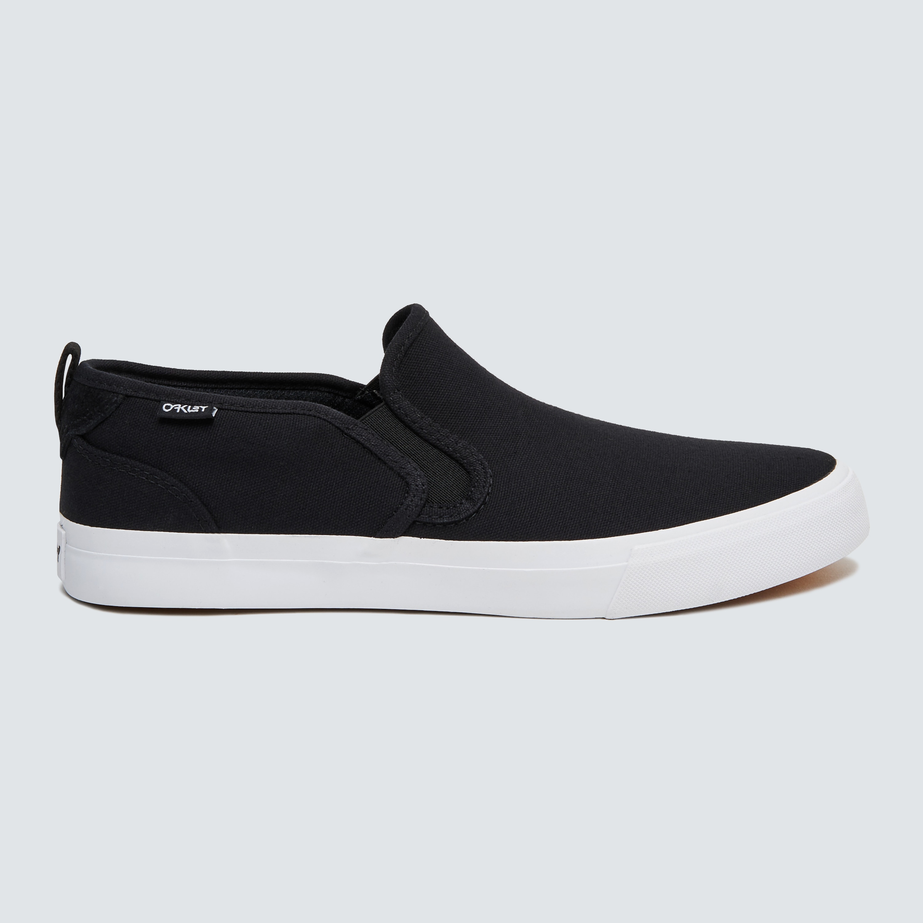 Oakley B1B Classic Slip On in Blackout | Oakley® US