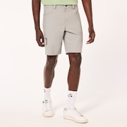 Golf Hybrid Short - Neutral Gray