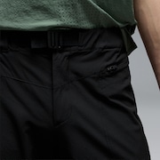 Seeker Whip Lined Short - Pitch Black