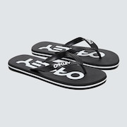 College Flip Flop - Blackout