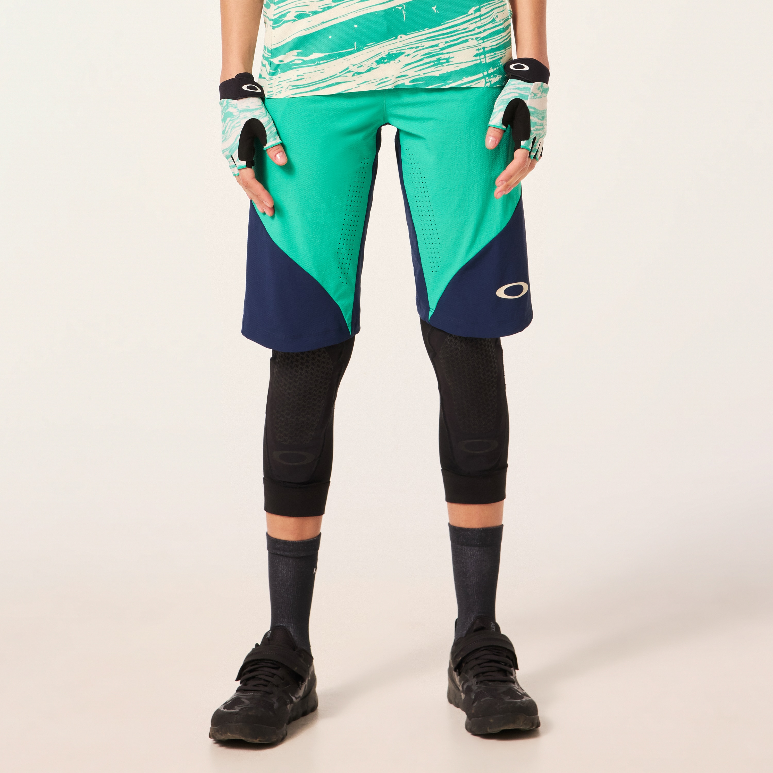 Oakley W. Seeker Airline Short in Green/Blue | Oakley® CA