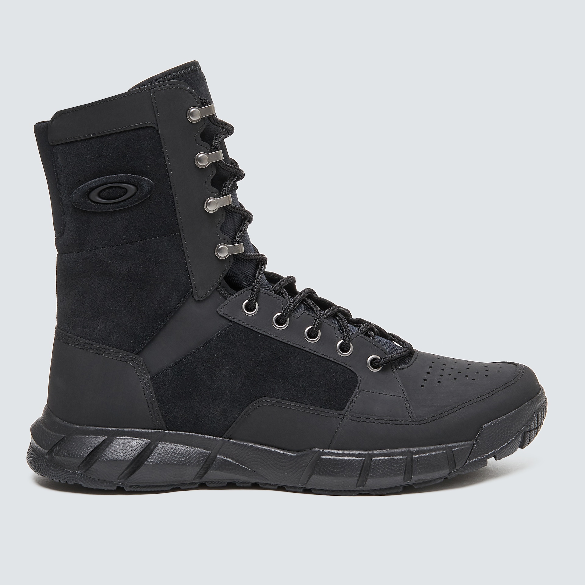 Oakley Coyote Boot Lx in Blackout | Oakley® US