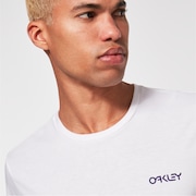 Twisted Wave B1B Tee - White