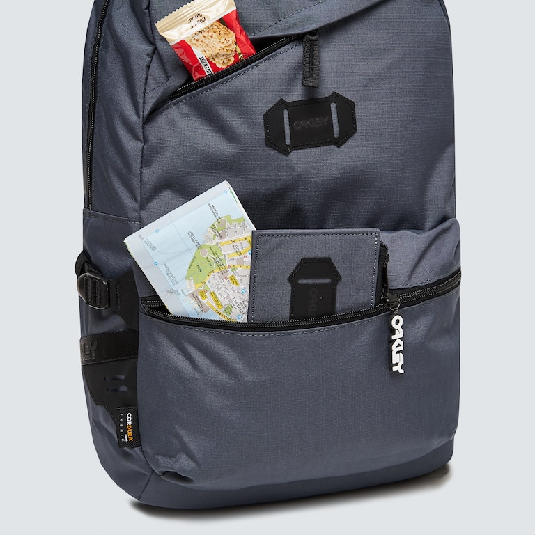 Street Backpack 2.0 - Uniform Gray