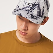Essential Train Cap Fa 22.0 - White Print