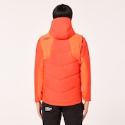 オークリー Uneven Puff Jacket 5.0 Magma Orange | オークリー公式