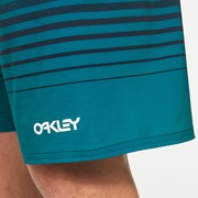 Fade Out 21" Rc Boardshort - Green/Fathom Stripes