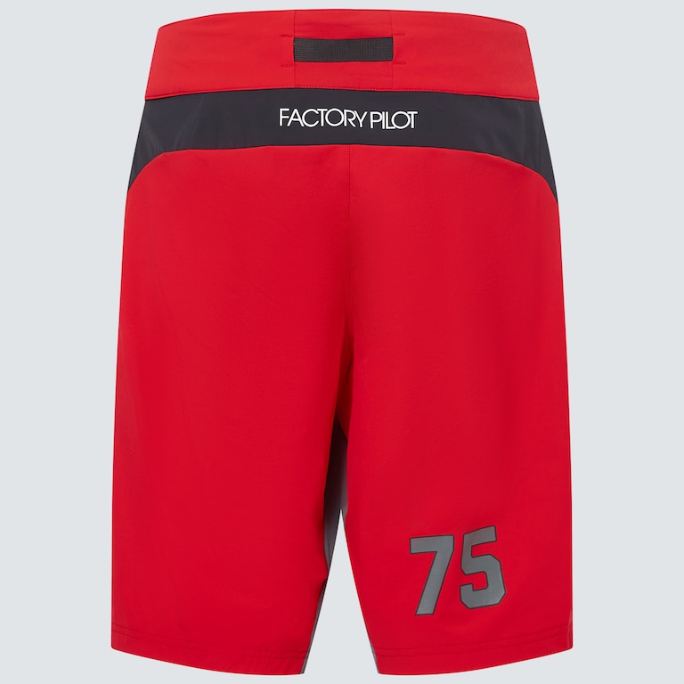 Seeker '75  Short - Red Line