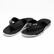 Chinelo Oakley Crowd - Jet Black