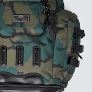 Kitchen Sink - B1B Camo Hunter