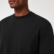 Relax Pocket Ellipse Tee - Blackout