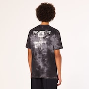 Mtl Tendrils Tee - Black Tie Dye