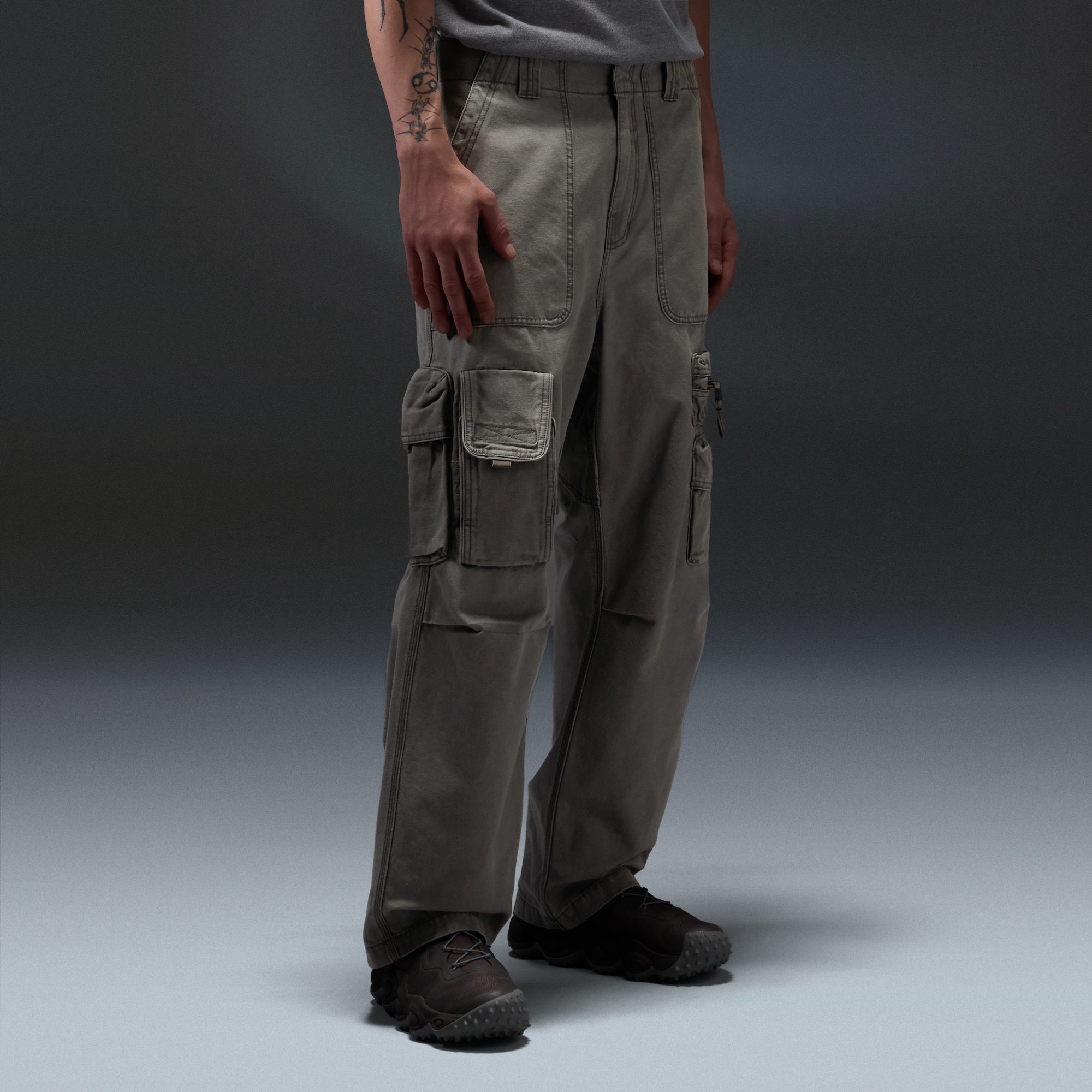 Oakley Reserve Strato Cargo Pant in Granite Gray | Oakley® US