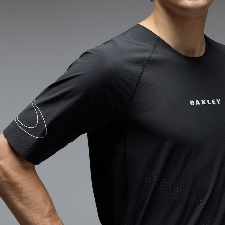 Seeker Whip SS Jersey - Pitch Black