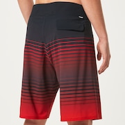 Fade Out 21" Rc Boardshort - Black/Red Stripes