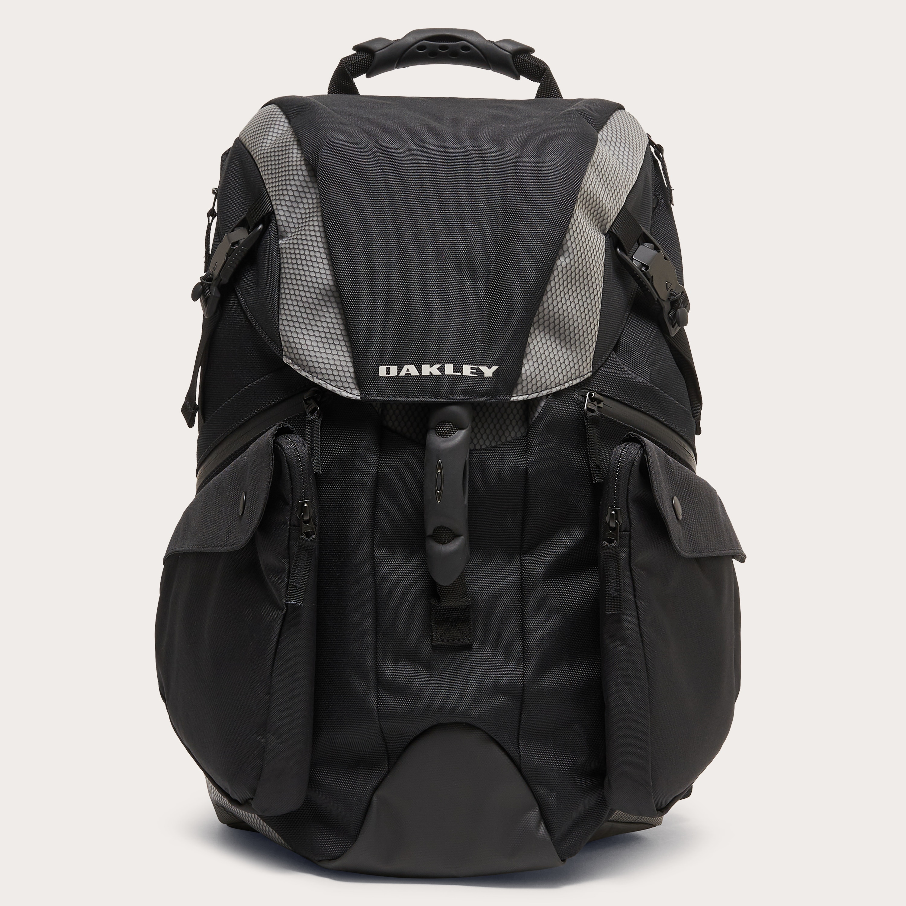 Oakley Latitude Flex Pack in Blackout | Oakley® US