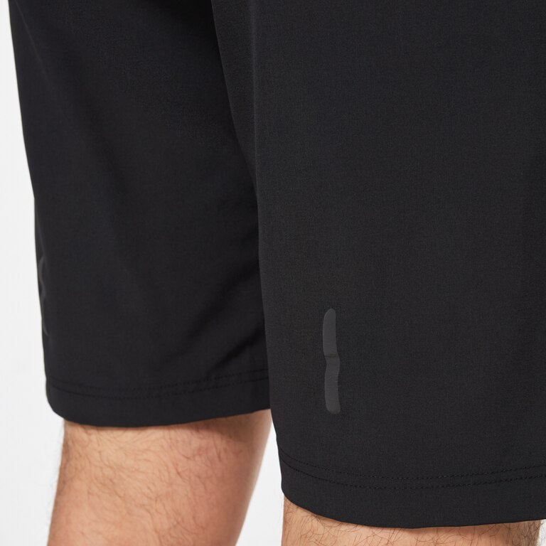 Foundational 9 Short 2.0 - Blackout
