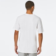 Graphic Waves Tee - White