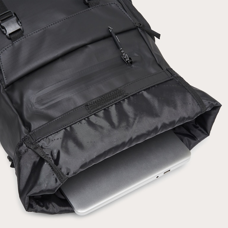 Road Trip Terrain 25L Rc Pack - Blackout