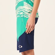 W. Seeker Airline Short - Green/Blue