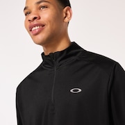 Foundational 1/4 Zip - Blackout