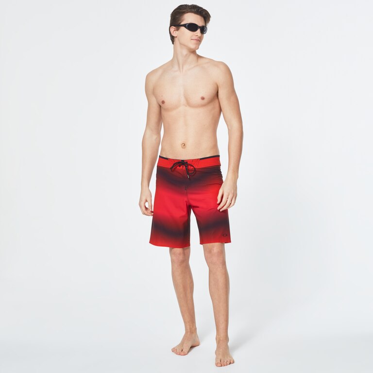 Dynamic Seamless Boardshort 19 - High Risk Red