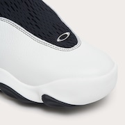 Oakley Factory Team Full Grain Leather Flesh - Lucent White