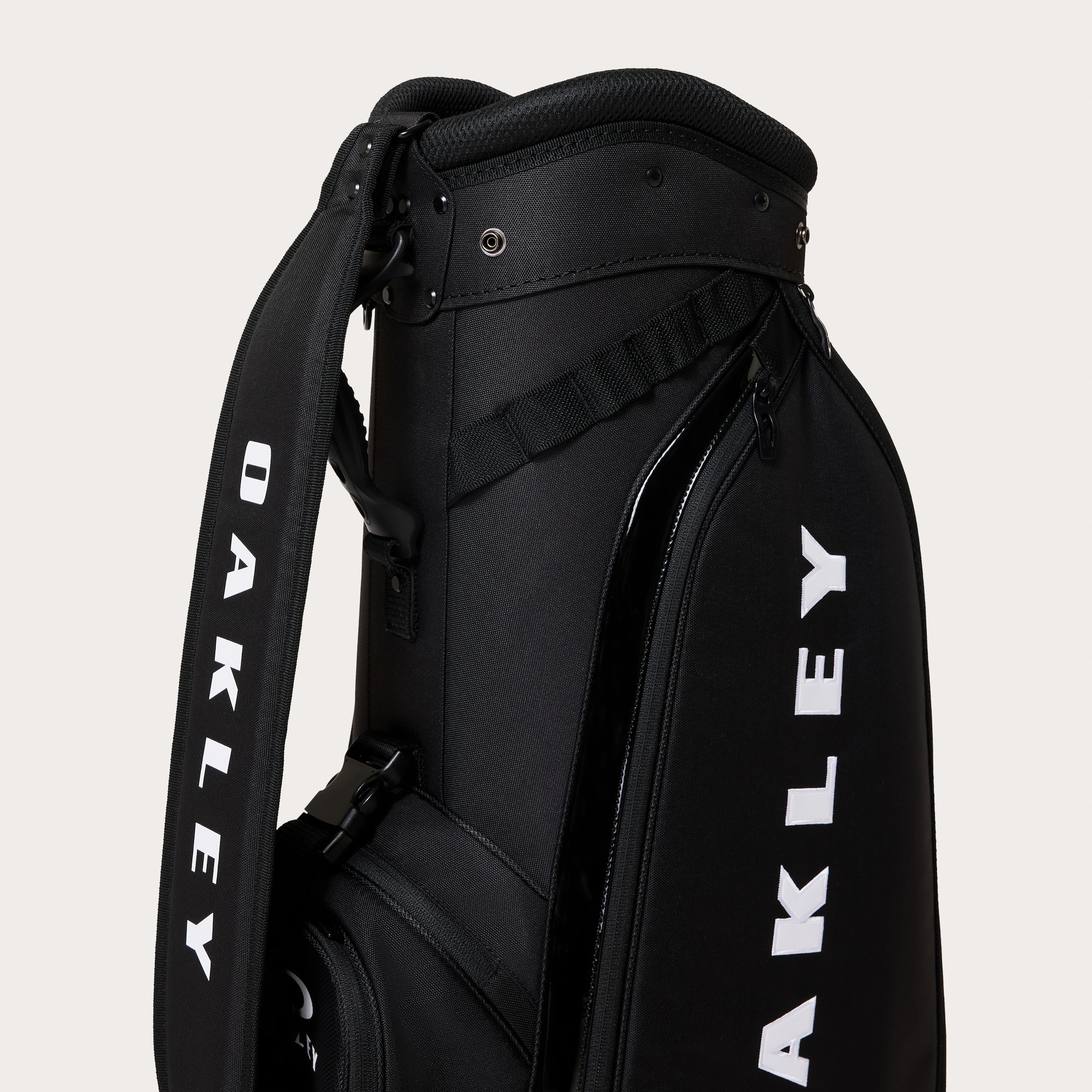 オークリー Caddie Bag 19.0 Pitch Black | オークリー公式ストア 日本