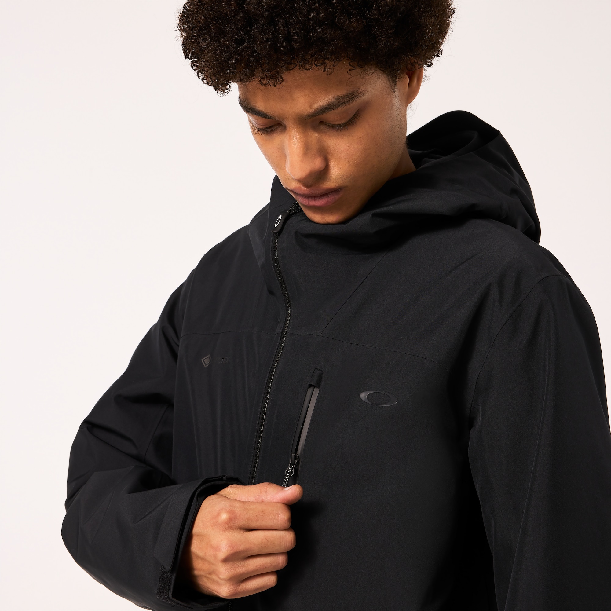 Oakley Unbound Gore-Tex Shell Jacket in Blackout | Oakley® US