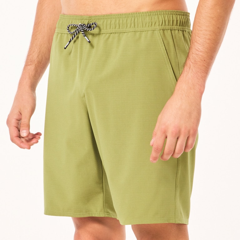 Transport Hybrid Packable Short 19" - Fern