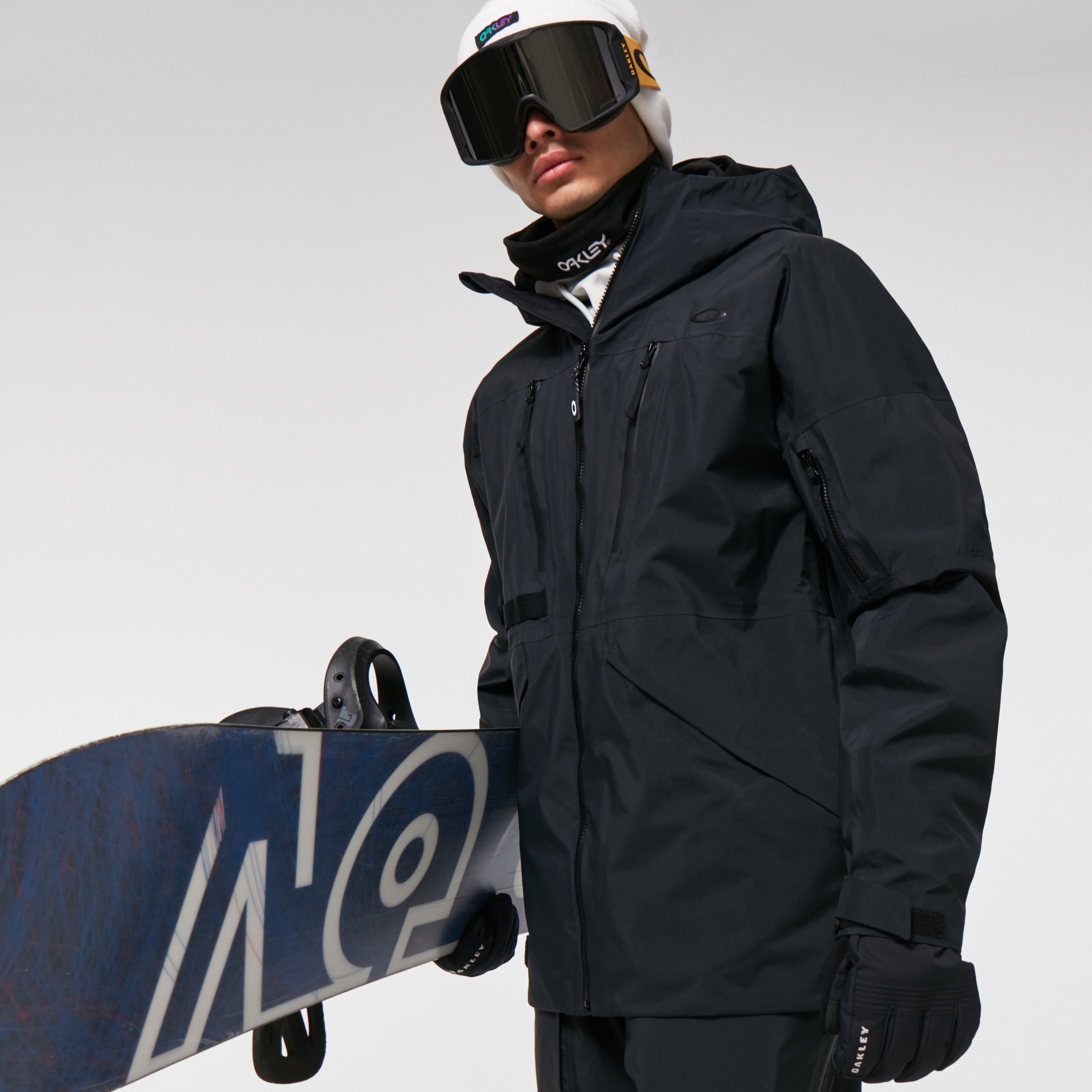 Oakley Bowls Gore-Tex Pro Shell Jacket in Blackout | Oakley® US