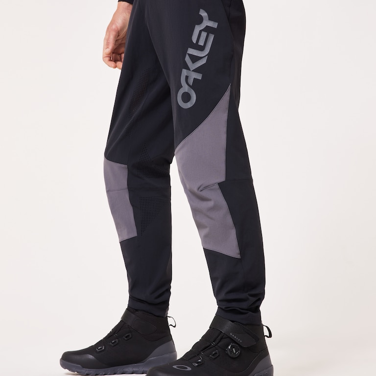 Maven Scrub Pant - Black/Grey