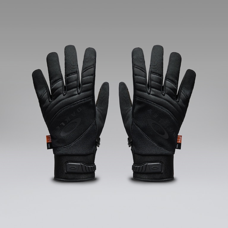 Clutch Glove​ - Pitch Black