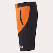 Seeker Airline Short - Ginger