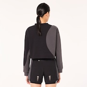 W Pursuit Cruise Crop Sweatshirt - Blackout/Uniform Gray