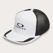 Podium Trucker Hat - White/Black