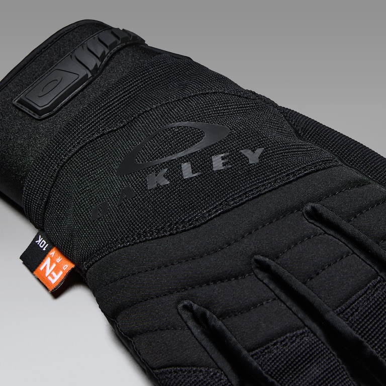 Clutch Glove​ - Pitch Black