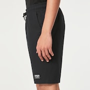 Hackney Short - Blackout