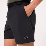 Latitude 18" Short - Blackout