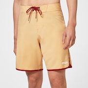 Solid Crest 19 Boardshort - Pure Gold