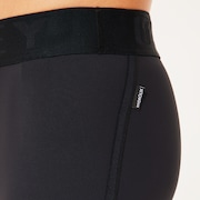 Performance Compression Short - Blackout