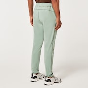 Enhance Pant - New Jade