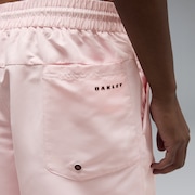 Waterscape Hybrid 17'' Short - Faded Pink