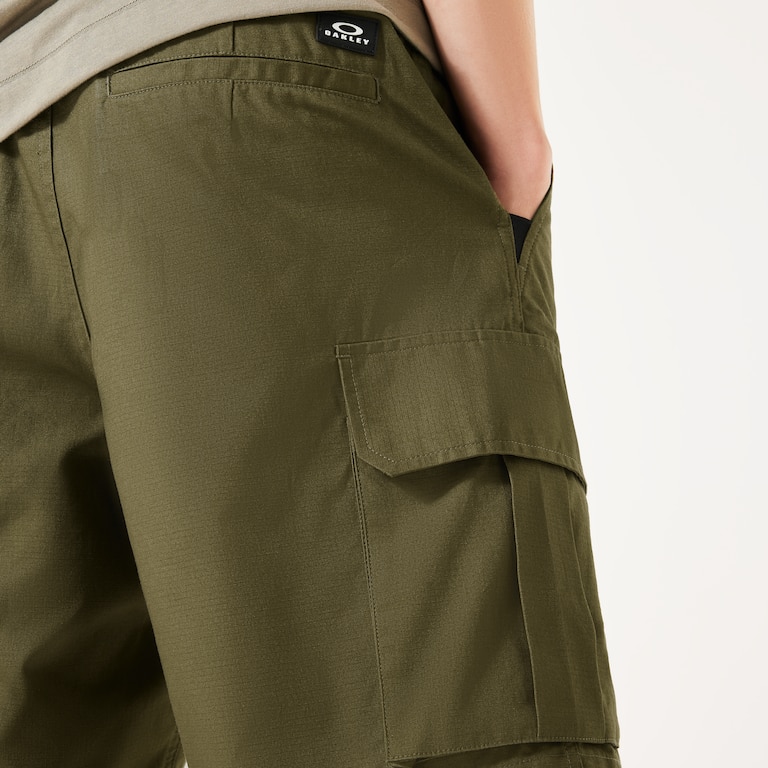 Oakley Utility Cargo Short - Army Green