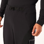 Latitude Arc Pant - Blackout