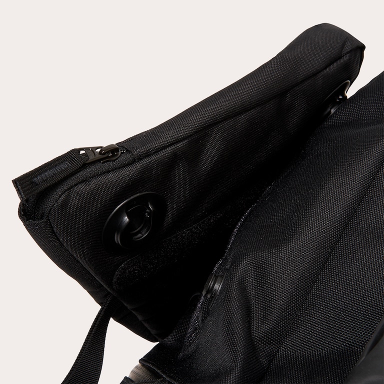 Latitude Flex Pack - Blackout