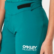 W Factory Pilot  Lite  Short - Green Lake