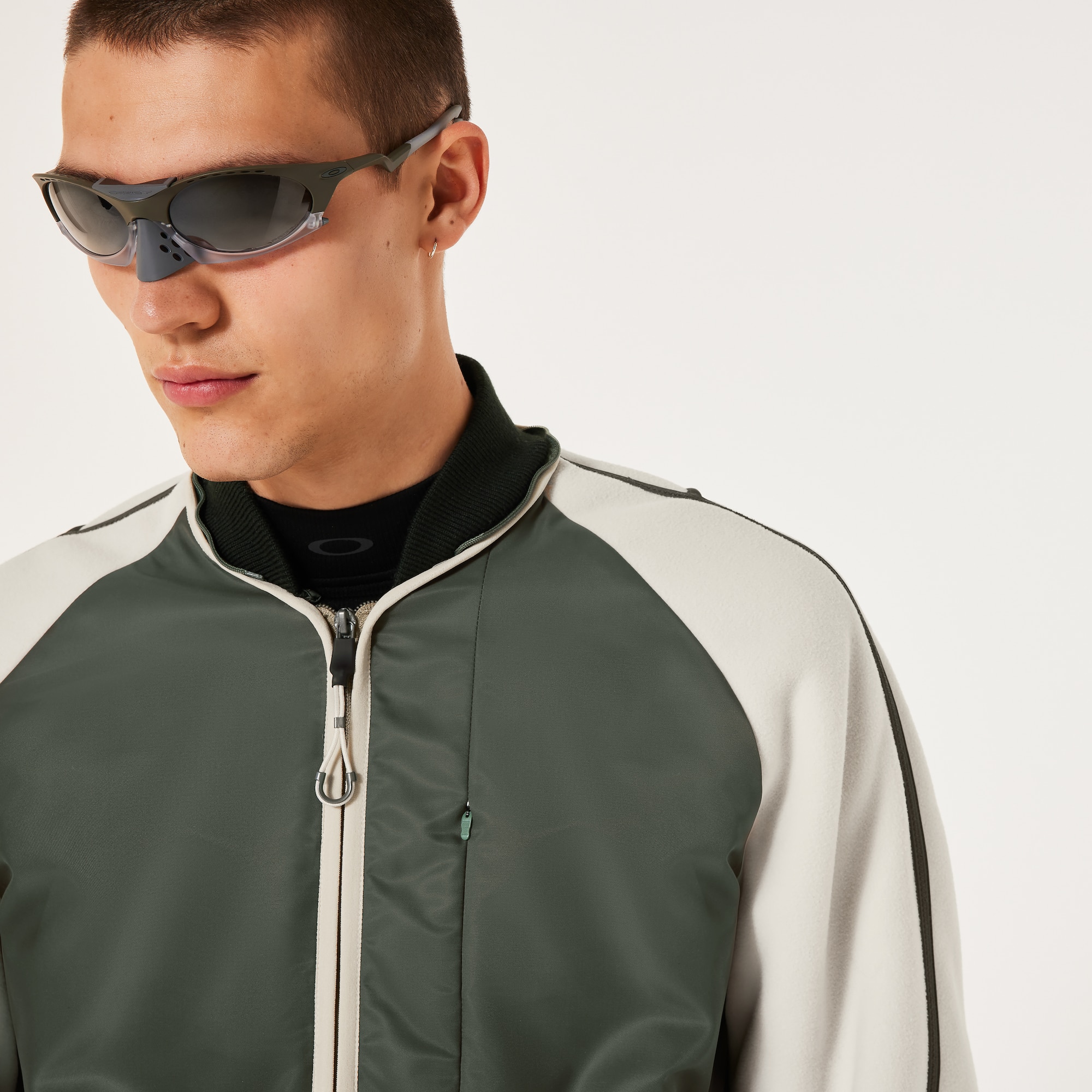 Oakley Latitude Soar Sherpa Bomber in Mist | Oakley® US