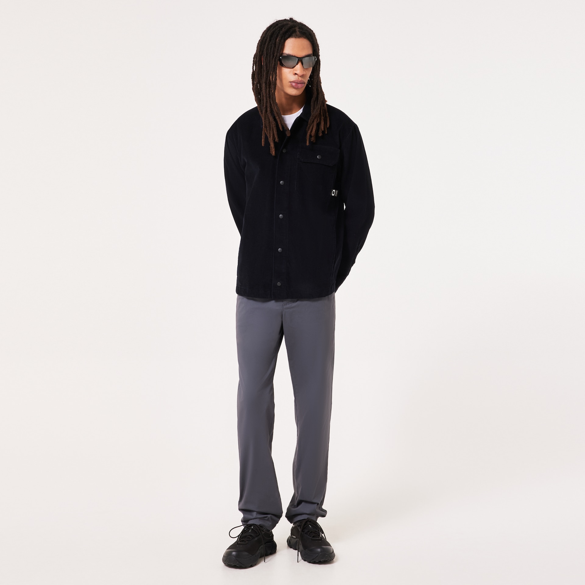 Oakley Roam Commuter Corduroy LS in Blackout | Oakley® US
